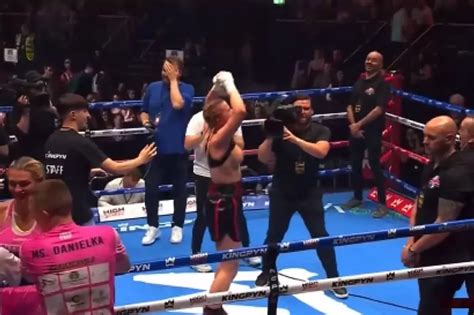 daniella hemsley of leaked|OnlyFans star Daniella Hemsley flashes crowd celebrating boxing。